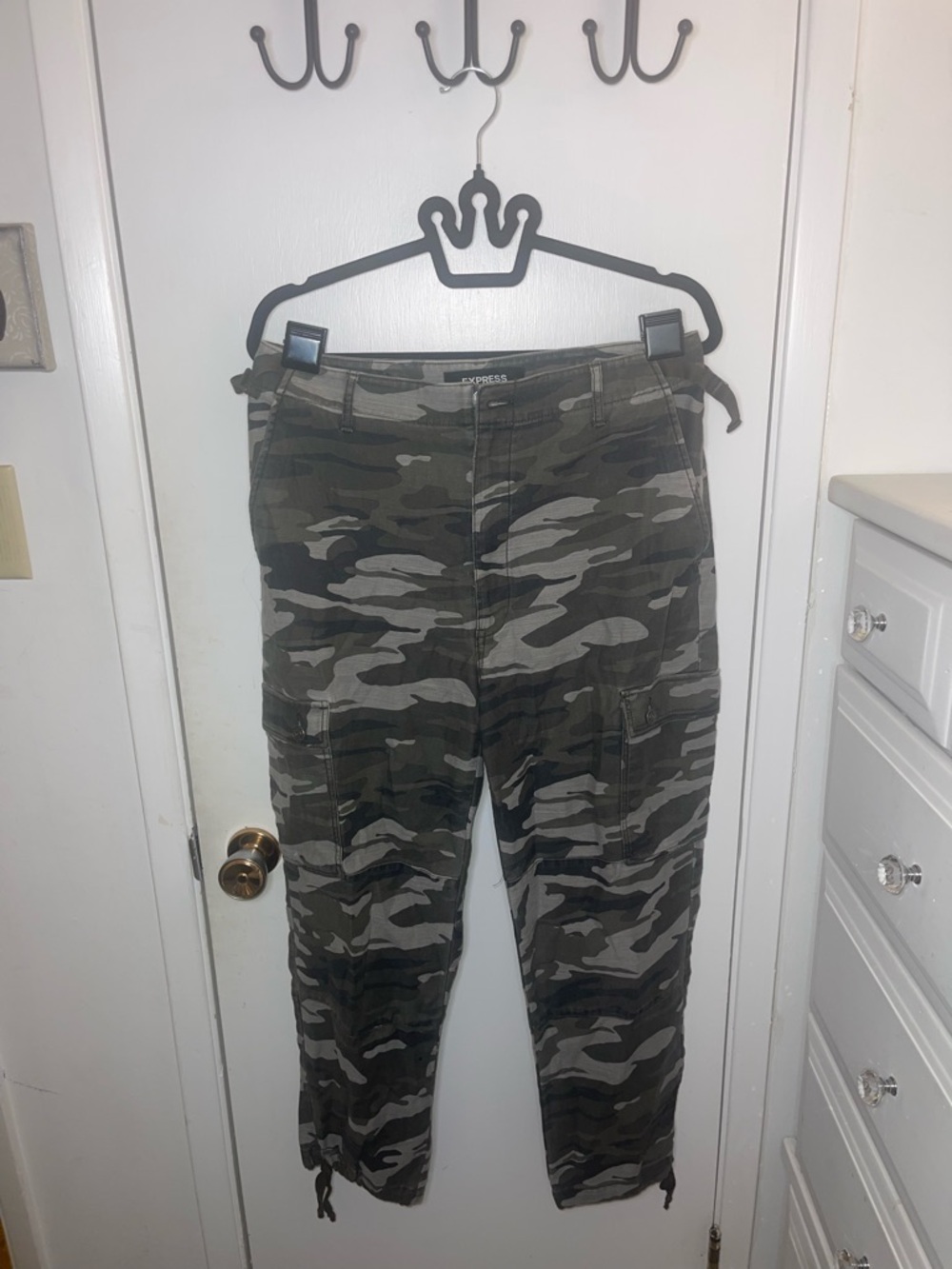 EUC Express Camouflage Pants in Olive and Gray